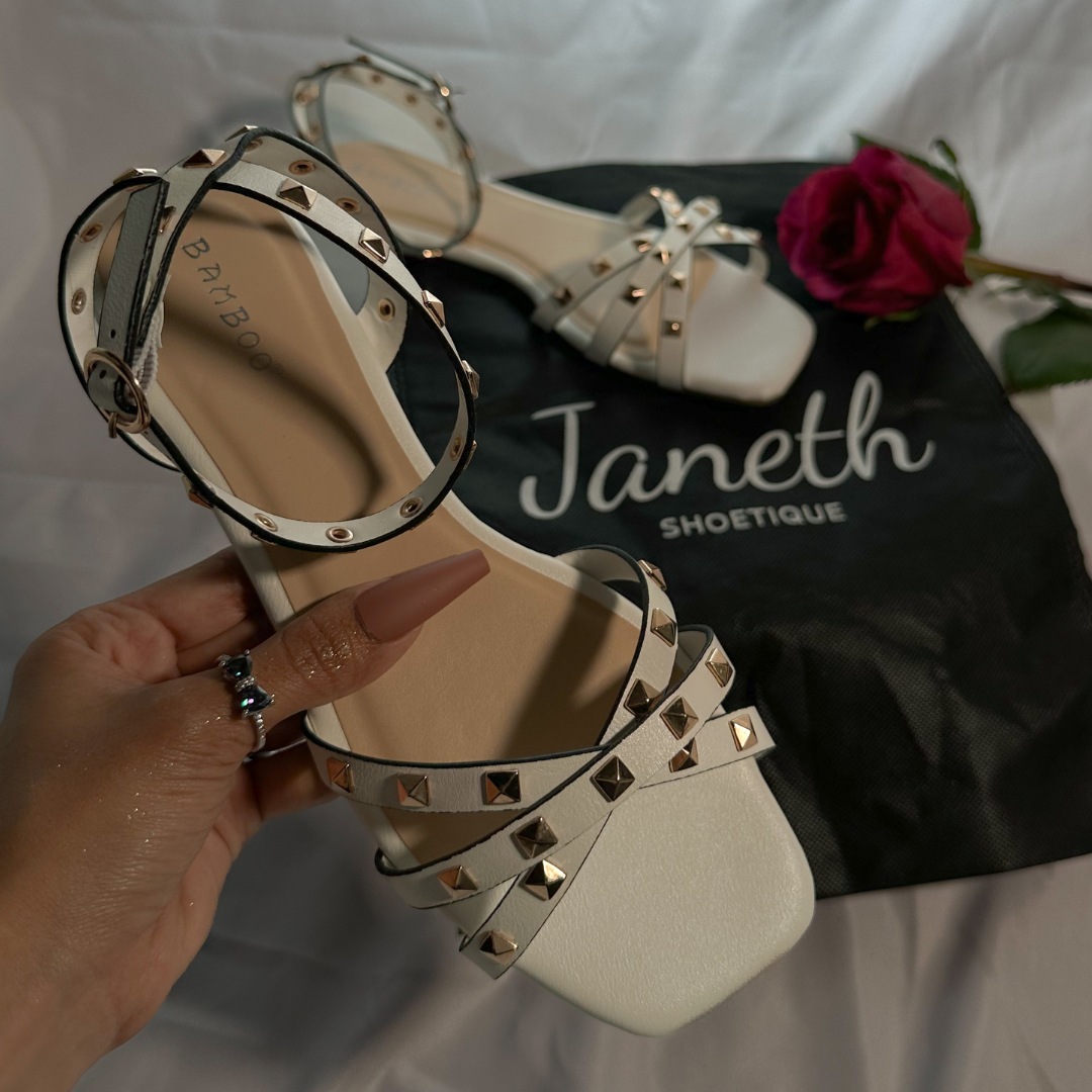 Janeth shoetique - Stud sandals